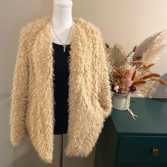 Sadie & Sage Jackets & Blazers - Teddy 🧸 Jacket